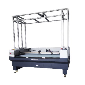 商標(biāo)輔料激光切割機